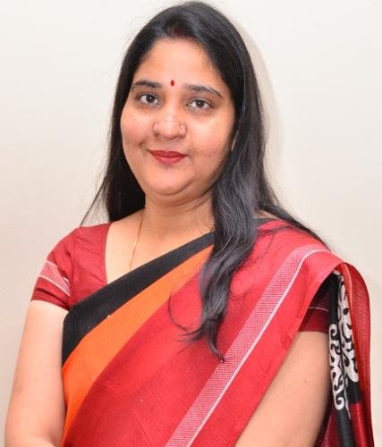 Ms. Harshita Srivastava Coordinator </br>(IX to X)